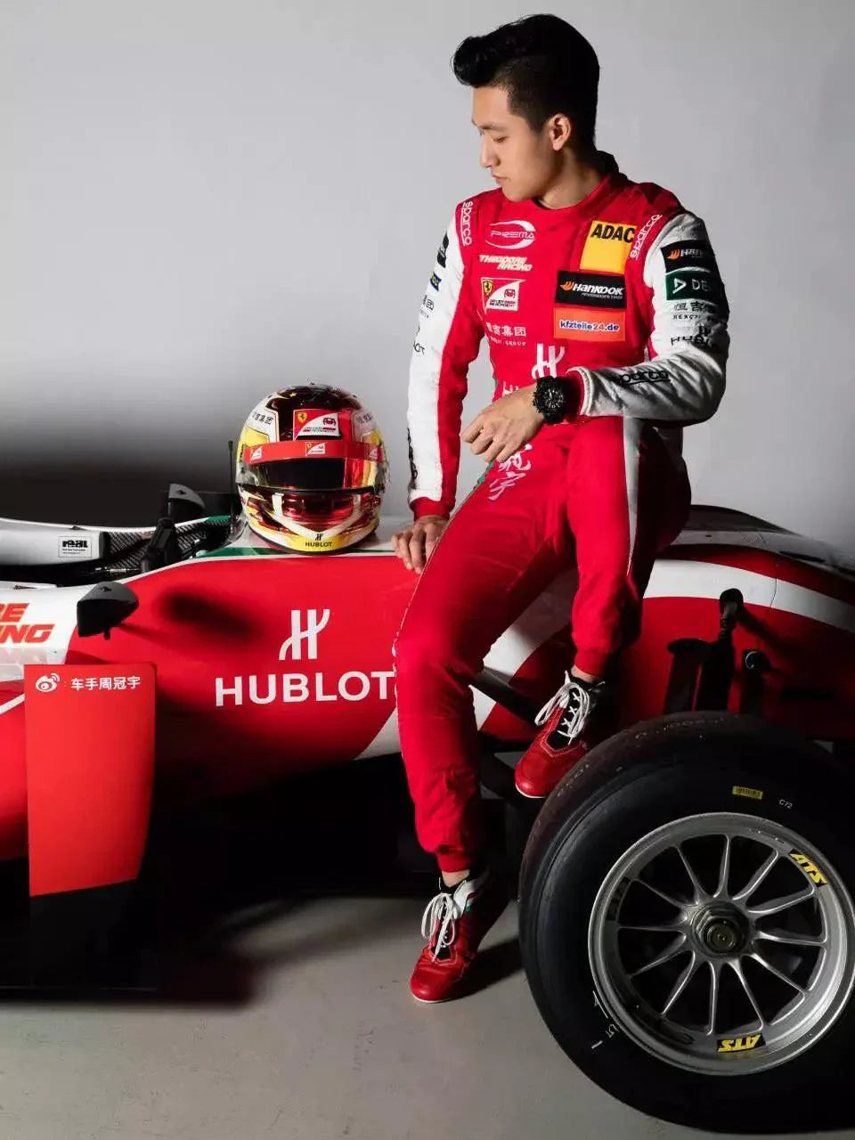 Zhou Guanyu 2018 race suit